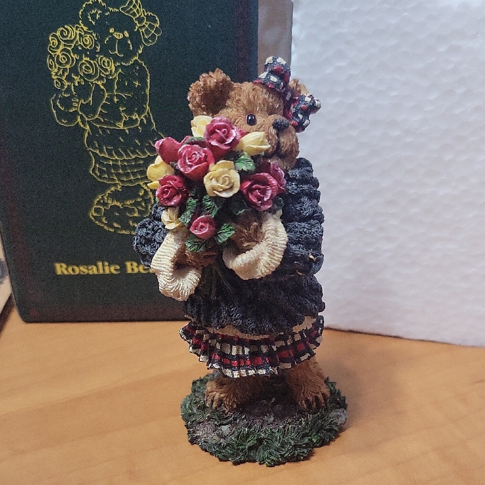 Boyds Bears Rosalie Bearheart Love Is In The Air